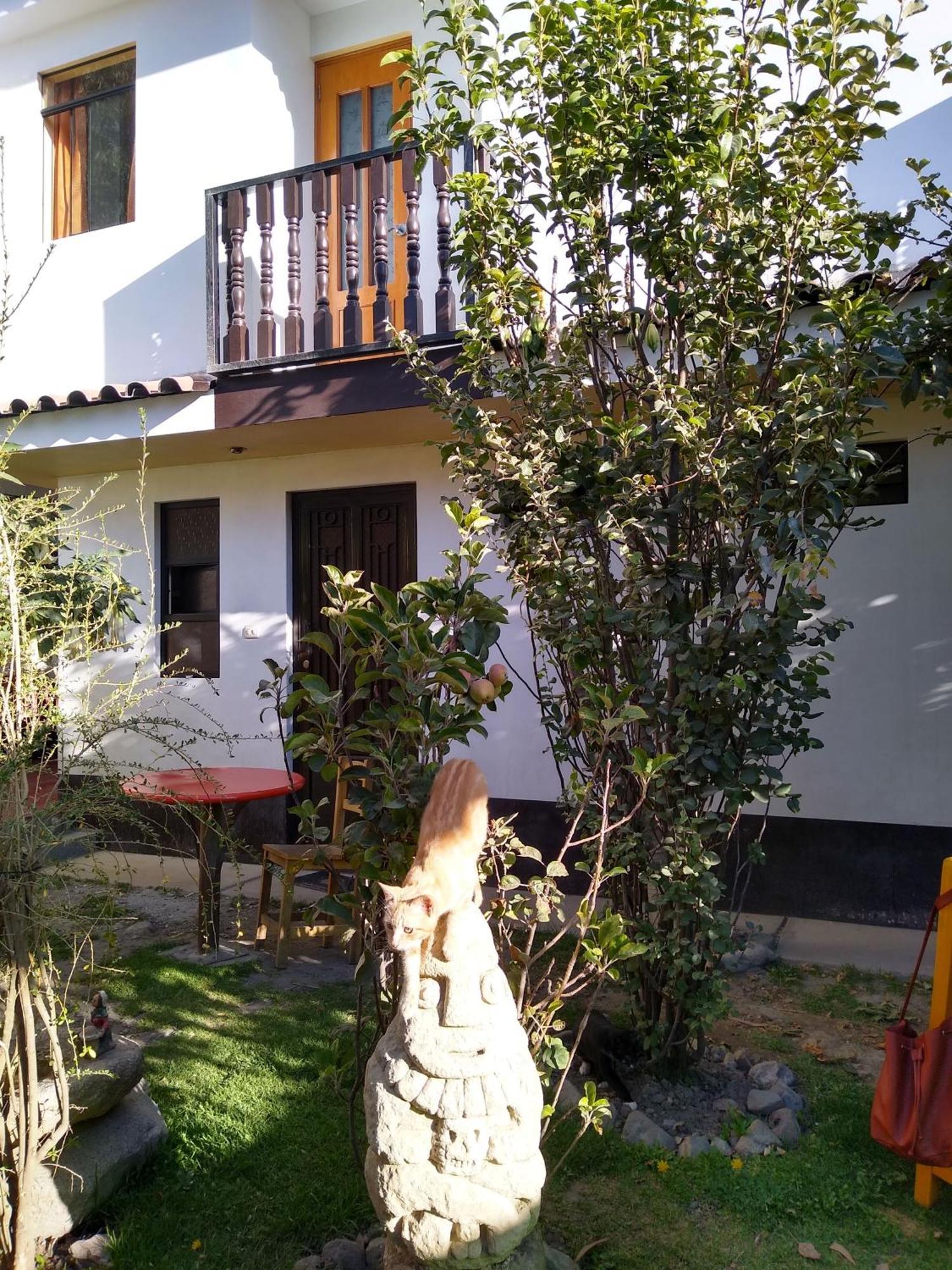 Amazing Huaraz Bed & Breakfast Exterior photo