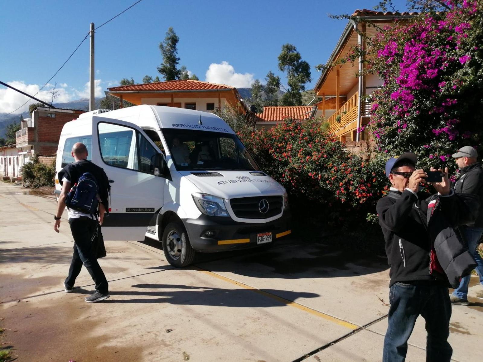Amazing Huaraz Bed & Breakfast Exterior photo