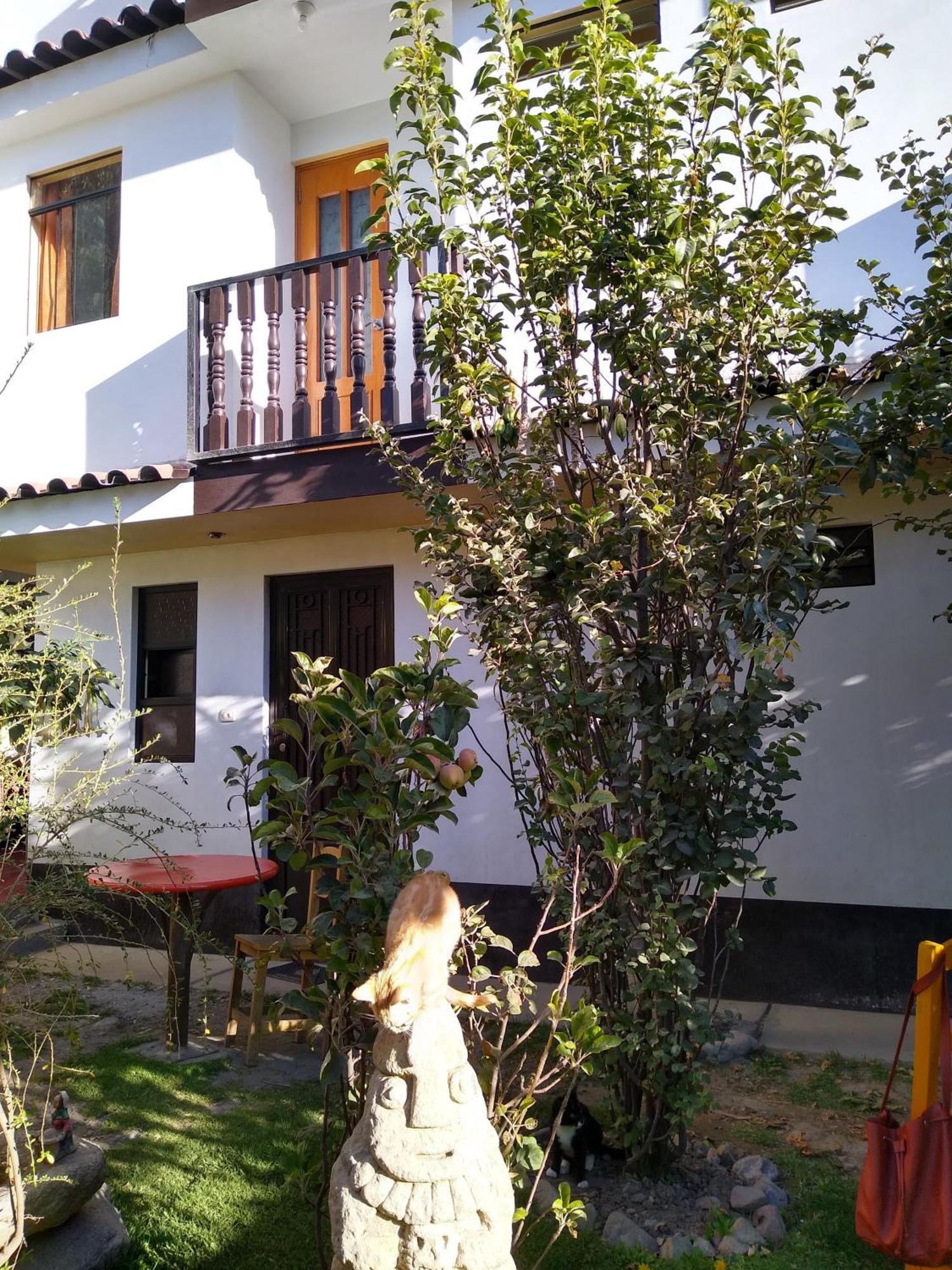 Amazing Huaraz Bed & Breakfast Exterior photo